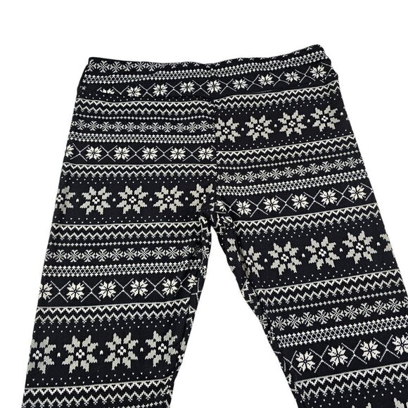 Time and Tru Women’s Soft High Rise Fitted Fair Isle Christmas Leggings - Picture 12 of 16